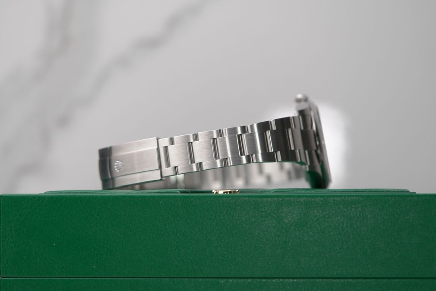Rolex Oyster Perpetual 124300
